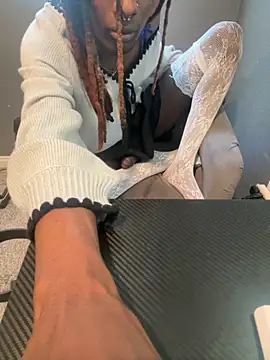 leeyoko online show from April 18, 11:48 pm