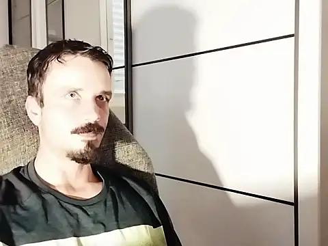 lookaz4010 online show from June 3, 6:02 pm