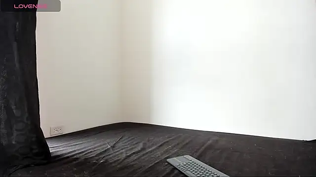 liammendoza98 online show from June 5, 2:56 pm