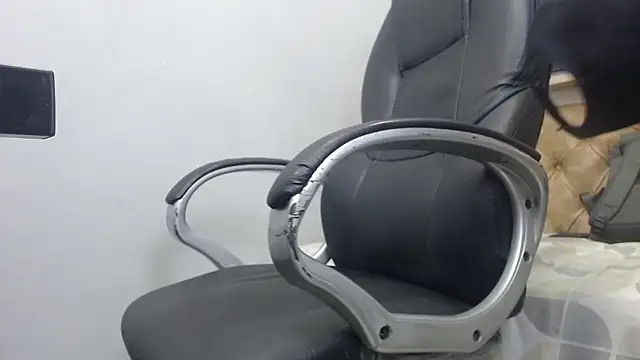 Ethanx18  online show from May 12, 3:48 am