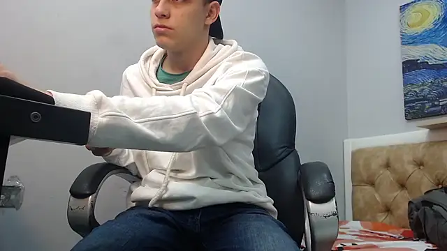 Ethanx18  online show from May 15, 5:04 am