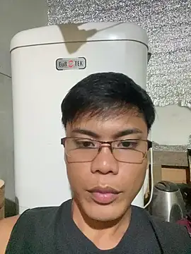 Cumwithme041720 online show from April 30, 1:29 pm