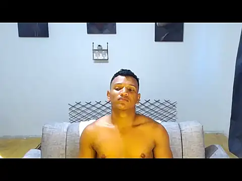 Ian Arcia online show from June 10, 10:32 pm