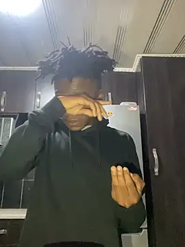 curvedDick01 online show from June 28, 12:38 am