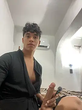 Juanlifitt online show from May 6, 2:01 am