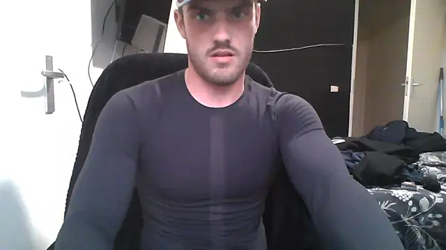 slaveboyrow online show from May 19, 6:14 pm