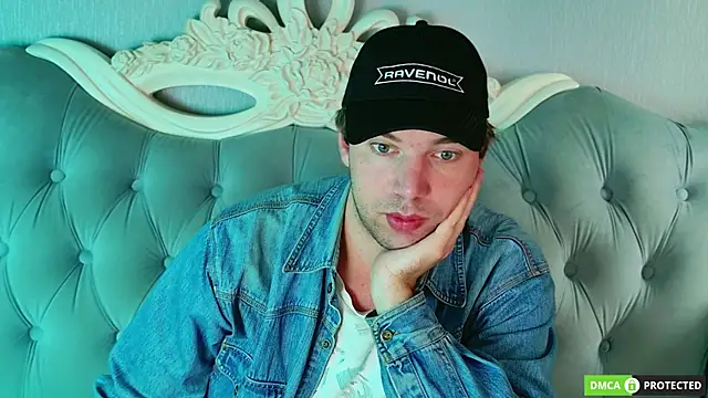 ArthurMeyers online show from June 11, 3:15 am