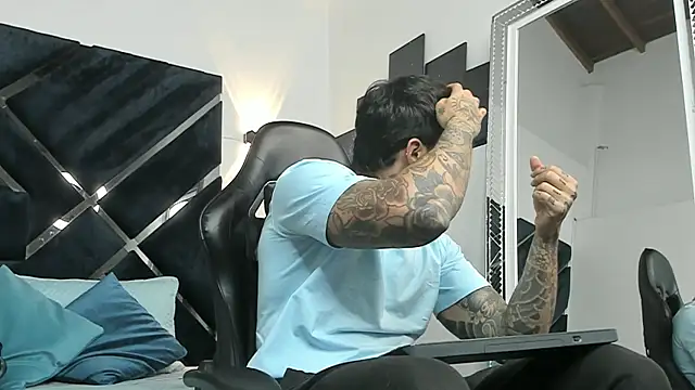 EdoardoJS online show from May 23, 10:37 pm