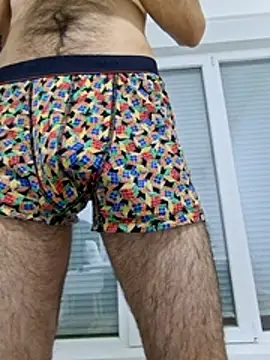 kurdishboy69 online show from May 14, 11:36 pm