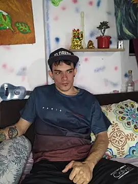 Maykiinn online show from May 12, 3:37 am