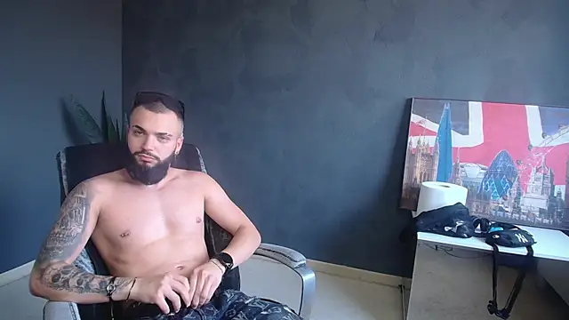OscarWillss online show from June 27, 12:22 pm