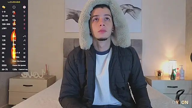 isaacblaze  online show from July 1, 3:40 am