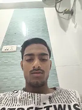 skinnybigdic online show from May 24, 6:36 pm