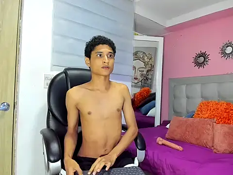 Xavier-Fox online show from May 20, 9:54 pm