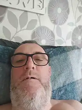 bigdickpeter78 online show from May 17, 10:55 am