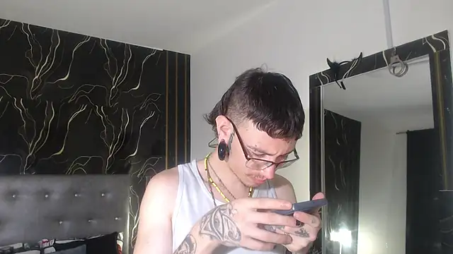Ryan Owenss online show from July 2, 3:23 am