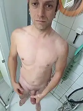 Andydtg1985 online show from June 8, 8:37 am
