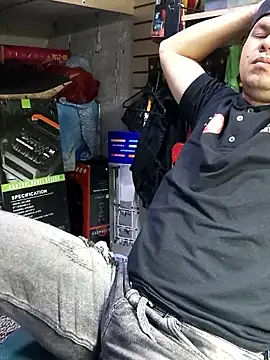 Juanpezzz online show from May 27, 5:21 pm