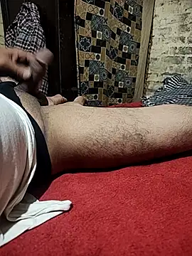 reshmahotcpl00 online show from July 10, 4:43 pm