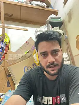 VBRAWN01 online show from June 28, 3:40 pm