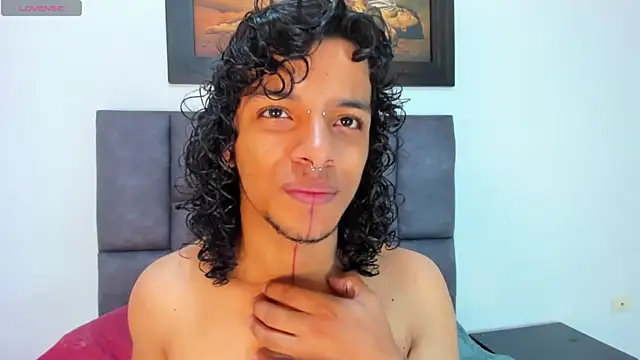 Lucas cruz1 online show from July 24, 3:15 am