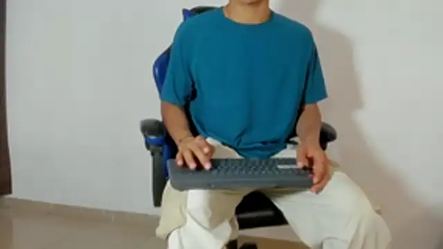 Maximiliano Young online show from July 7, 12:31 pm