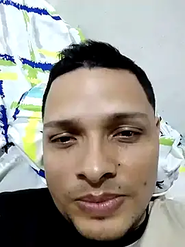 EnzoDesire online show from August 3, 1:04 am