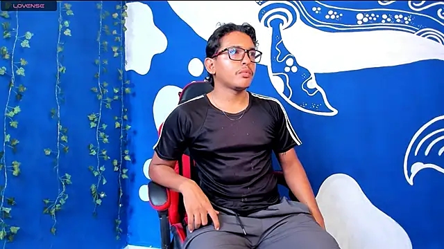 malakai vibess online show from June 12, 7:11 pm
