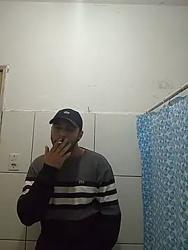 Edneishenrique online show from July 16, 6:42 am
