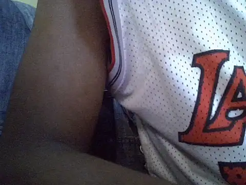 littleslutdiva254 online show from June 29, 1:22 pm