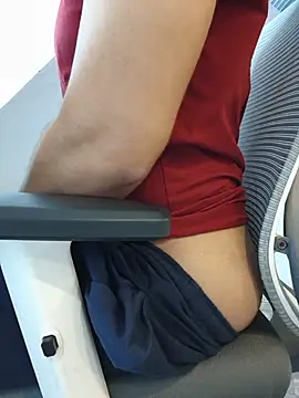 8inch hunk19 online show from August 7, 9:27 am