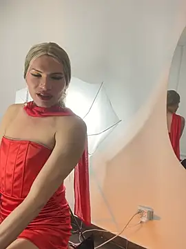 MarilynMooru online show from July 6, 9:48 pm