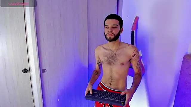 elliot flame1 online show from August 9, 2:30 am