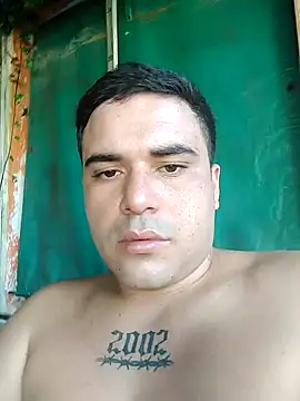 E f online show from January 12, 11:58 am