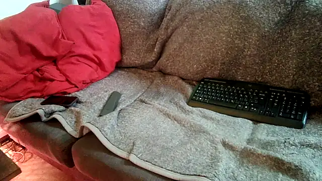 Truganini1 online show from December 4, 6:28 pm