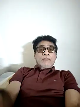 iamkahn 44 online show from February 20, 2:08 pm