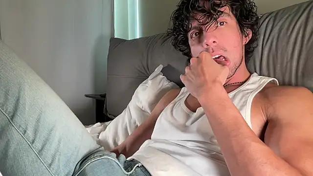 beranco19 online show from April 3, 10:17 pm