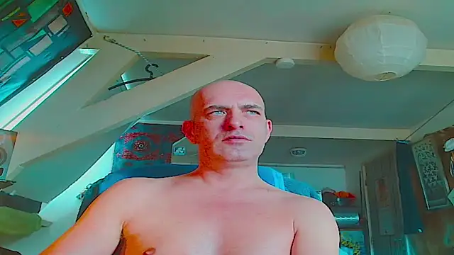 maxhard77 online show from November 30, 10:50 am