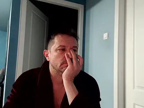 MisterFaithRO online show from April 19, 1:38 am