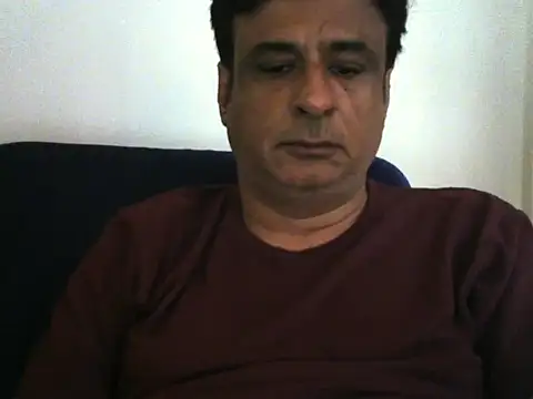 Snapshot of desipapaxxx chatting on October 19, 11:13 am desipapaxxx online show from October 19, 11:13 am