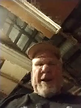 Reddog833 online show from April 19, 4:45 am