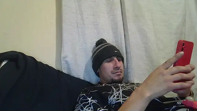 OscarbidD661 online show from May 5, 8:49 am