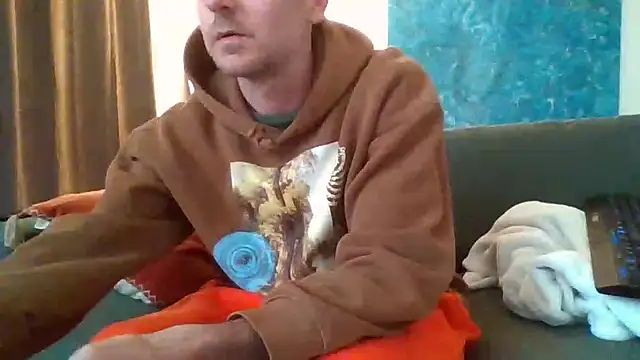 Snapshot of verylargecock chatting on September 23, 3:33 pm verylargecock online show from September 23, 3:33 pm