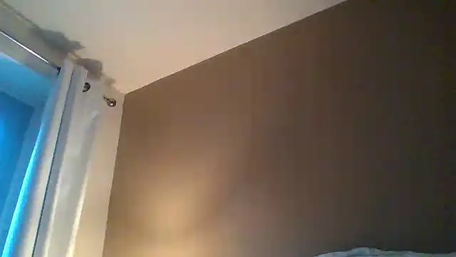 Snapshot of verylargecock chatting on September 11, 6:29 pm verylargecock online show from September 11, 6:29 pm