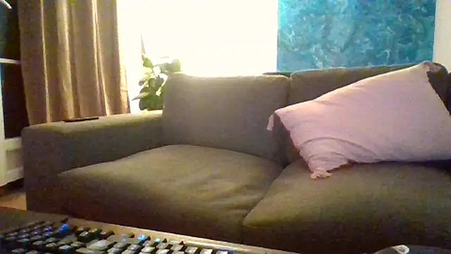 Snapshot of verylargecock chatting on September 19, 11:04 pm verylargecock online show from September 19, 11:04 pm