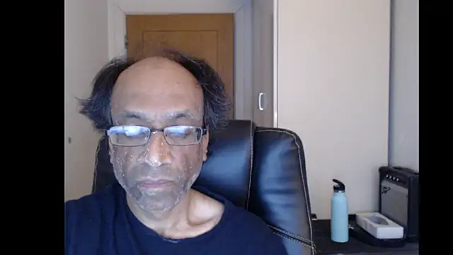 rauncher1 online show from May 22, 8:41 am