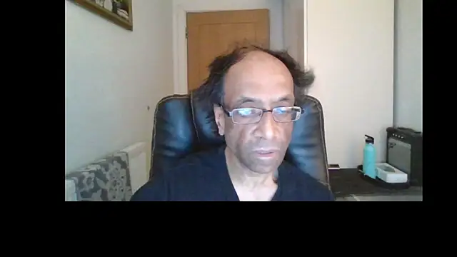rauncher1 online show from May 28, 9:07 am
