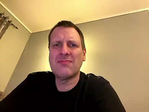 HuddledRemote online show from March 8, 9:51 pm