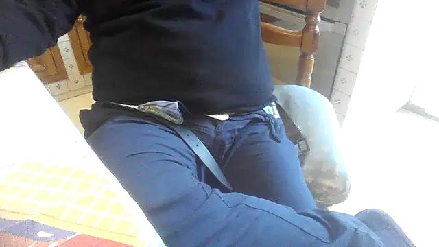 polloiw online show from October 31, 2:20 pm