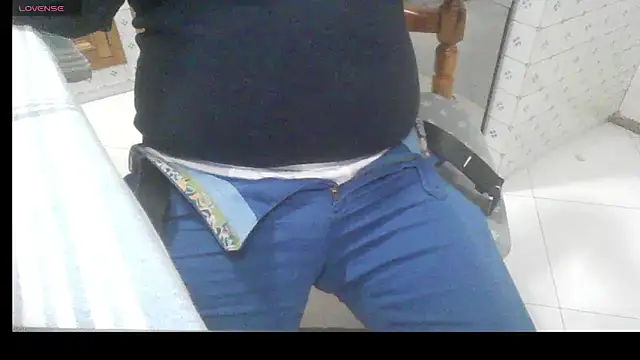 polloiw online show from February 21, 10:33 pm